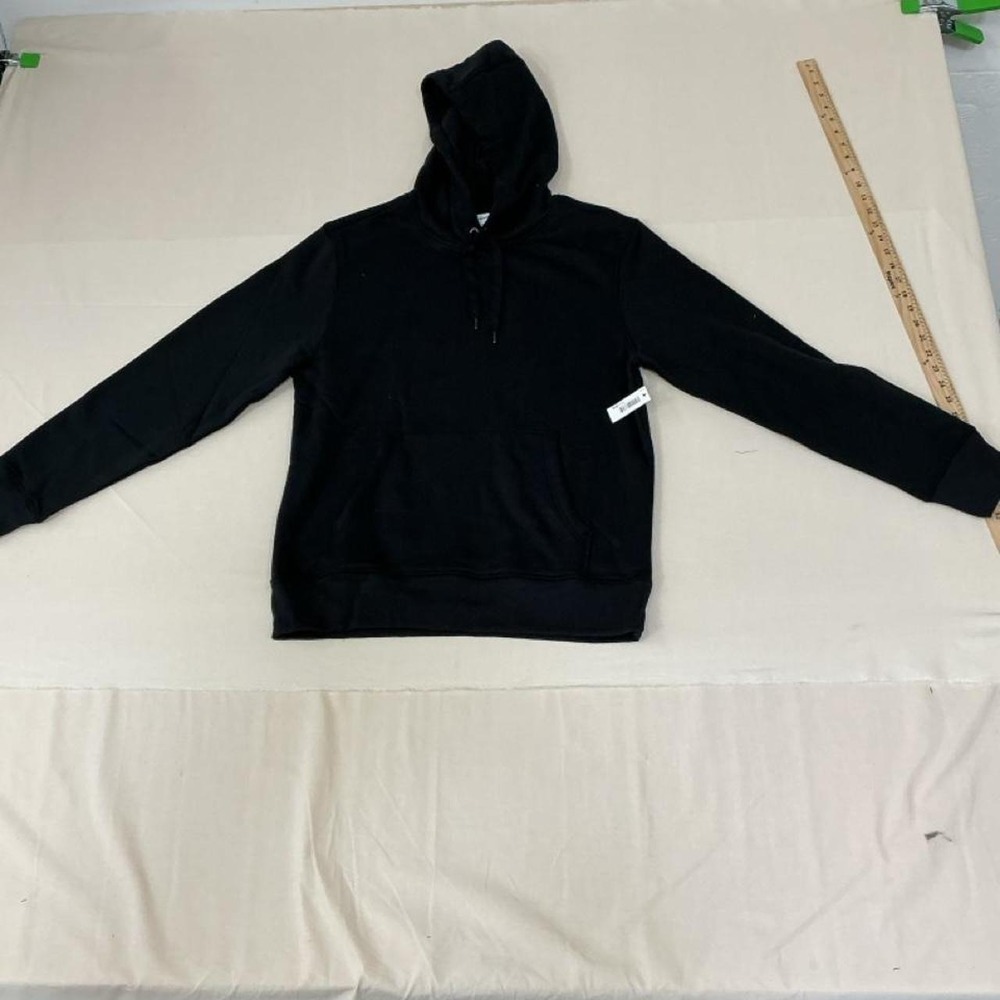 Amazon‎ Essentials black pullover hoodie